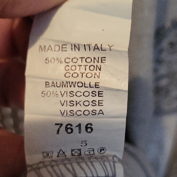 Gray V-Neck Sweater with Embellished Design - Picture 5 of 8